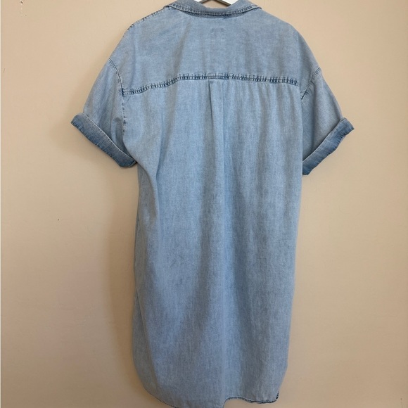 GAP Denim Chambray Short Sleeve Button Down Dress Relaxed Fit Light Wash - Picture 7 of 7